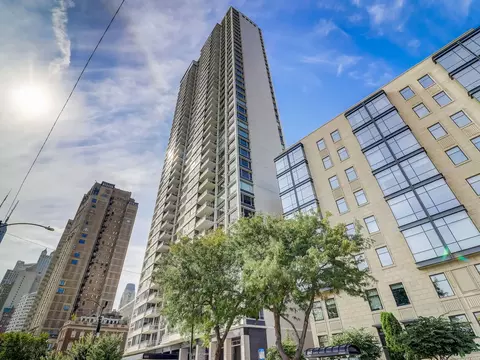 1300 N Lake Shore Dr #20AB, Chicago, IL 60610