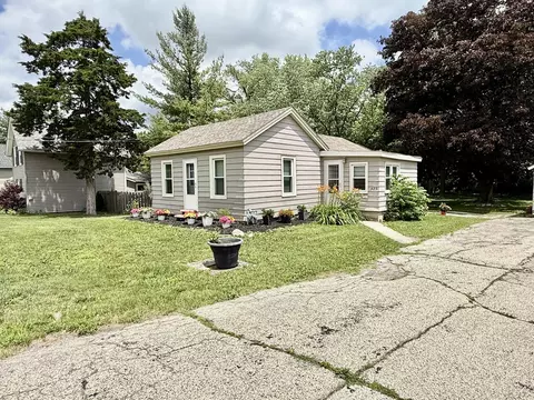 Other - 423 Maple St, Marengo, IL 60152 photo 2 of 4