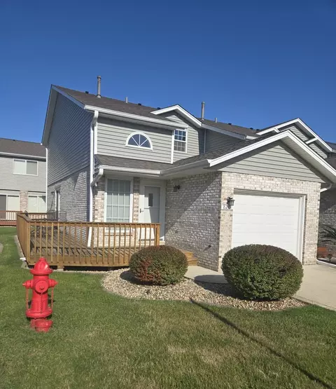 Exterior - 8201 Daniel Dr, Justice, IL 60458 photo 2 of 3