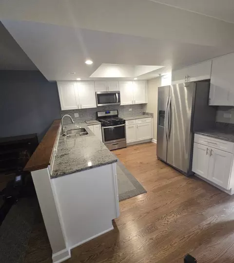 Kitchen - 8201 Daniel Dr, Justice, IL 60458 photo 1 of 2