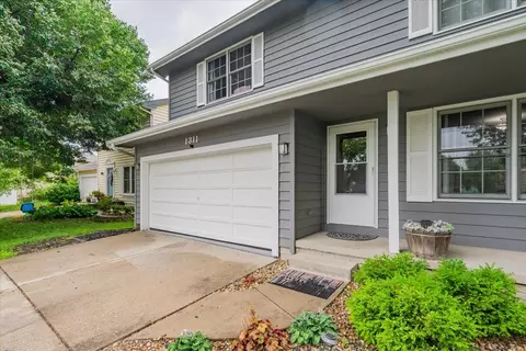 1311 Bancroft Dr, Bloomington, IL 61704 photo 4