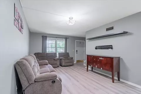 1311 Bancroft Dr, Bloomington, IL 61704 photo 7