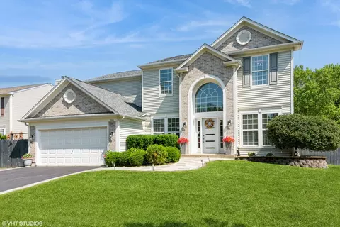 166 Holly St, Bolingbrook, IL 60490