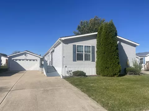 329 Lilac Ln, Matteson, IL 60443