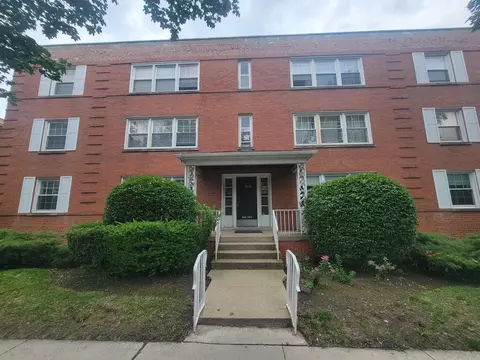 2071 W Farwell Ave #1E, Chicago, IL 60645