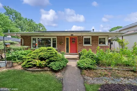 2417 Lyons St, Evanston, IL 60201