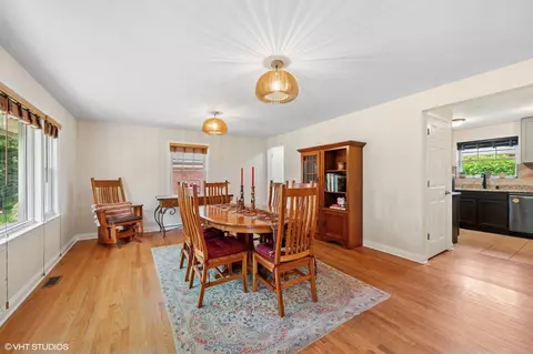 2417 Lyons St, Evanston, IL 60201 photo 9