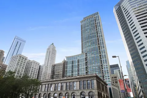 130 N Garland Ct #1005, Chicago, IL 60602