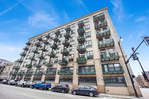 1801 S Michigan Ave #701, Chicago, IL 60616