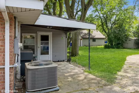 Exterior - 4340 Elm Ave, Lyons, IL 60534 photo 3 of 5