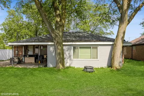 Exterior - 4340 Elm Ave, Lyons, IL 60534 photo 5 of 5