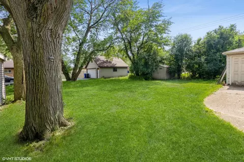 Exterior - 4340 Elm Ave, Lyons, IL 60534 photo 4 of 5