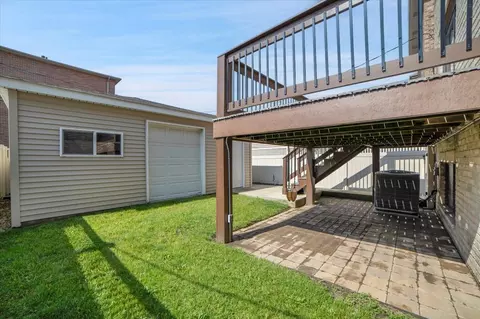 6825 W 64th Pl, Chicago, IL 60638 photo 35