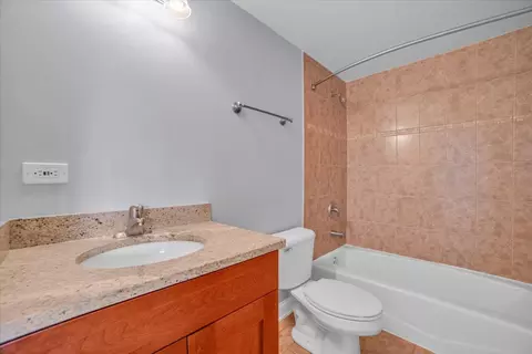 6825 W 64th Pl, Chicago, IL 60638 photo 12
