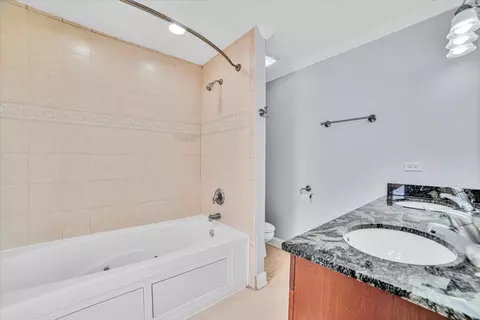 6825 W 64th Pl, Chicago, IL 60638 photo 19