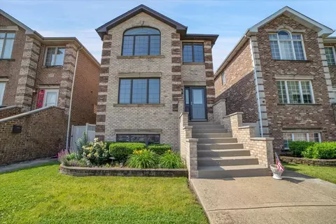 6825 W 64th Pl, Chicago, IL 60638
