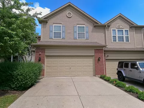 1421 Yellowstone Dr, Streamwood, IL 60107