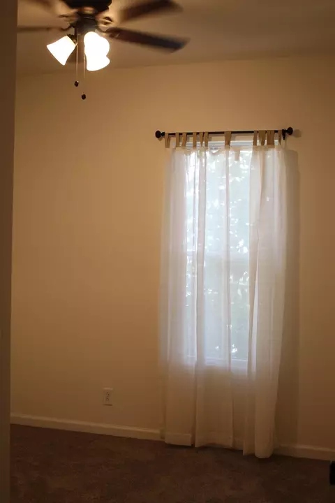 Bedroom - 534 Mohawk St, Joliet, IL 60432 photo 8 of 8