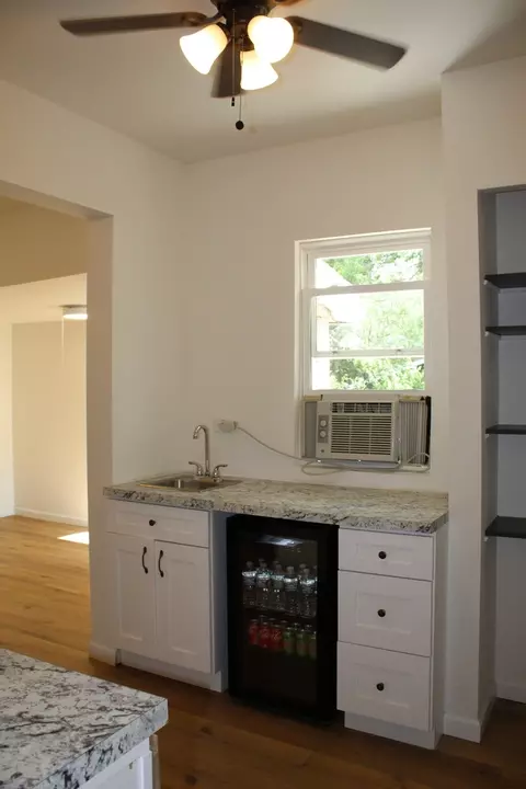Kitchen - 534 Mohawk St, Joliet, IL 60432 photo 5 of 5