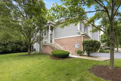 1339 Danada Ct, Naperville, IL 60563
