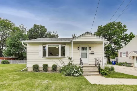 1005 N 13th St, Dekalb, IL 60115