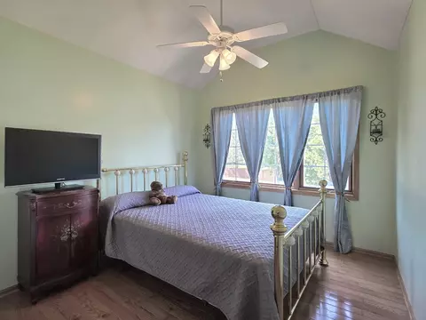 Bedroom - 3204 Apache Dr, New Lenox, IL 60451 photo 5 of 5