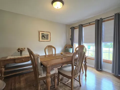 Dining - 3204 Apache Dr, New Lenox, IL 60451 photo 1 of 2