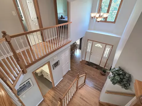 Entry Way - 3204 Apache Dr, New Lenox, IL 60451 photo 3 of 3