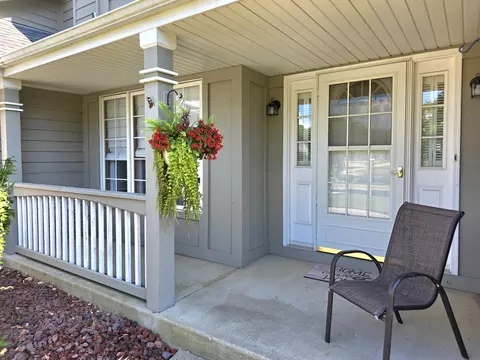 Exterior - 3204 Apache Dr, New Lenox, IL 60451 photo 4 of 5