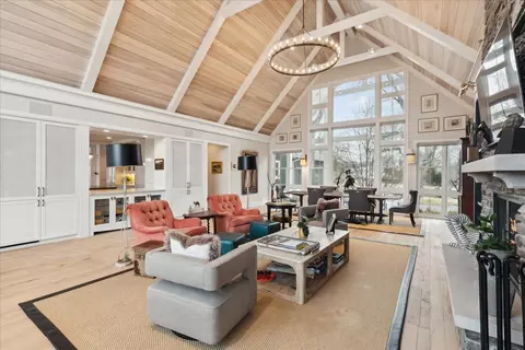 Living - 305 Maple Row Ave, Northfield, IL 60093 photo 3 of 7