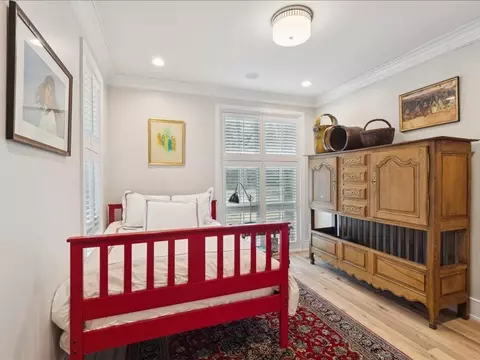 Bedroom - 305 Maple Row Ave, Northfield, IL 60093 photo 3 of 7