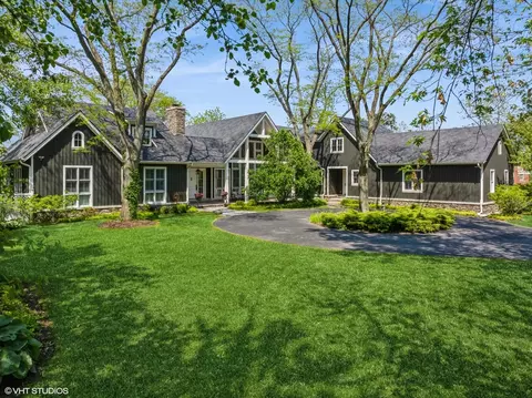 Exterior - 305 Maple Row Ave, Northfield, IL 60093 photo 2 of 11