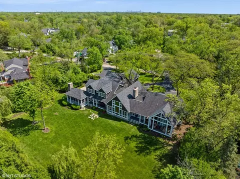 View/Area - 305 Maple Row Ave, Northfield, IL 60093 photo 2 of 2