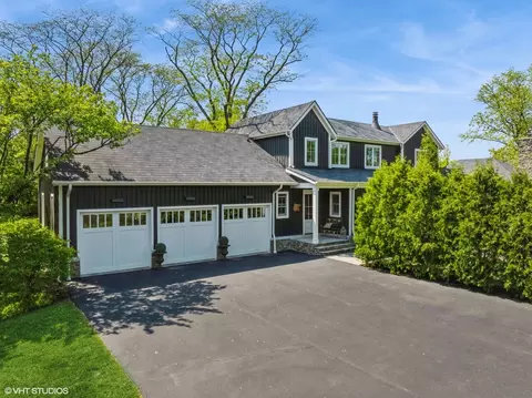 Exterior - 305 Maple Row Ave, Northfield, IL 60093 photo 9 of 11