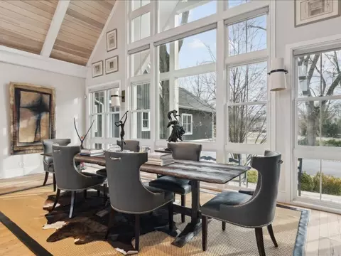 Dining - 305 Maple Row Ave, Northfield, IL 60093 photo 2 of 6