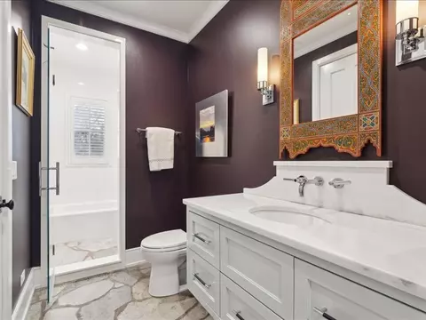 Bath - 305 Maple Row Ave, Northfield, IL 60093 photo 6 of 12