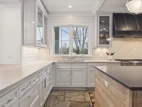 Kitchen - 305 Maple Row Ave, Northfield, IL 60093 photo 3 of 9