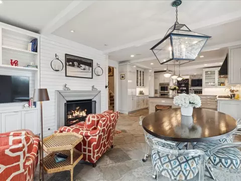 Other - 305 Maple Row Ave, Northfield, IL 60093 photo 2 of 19