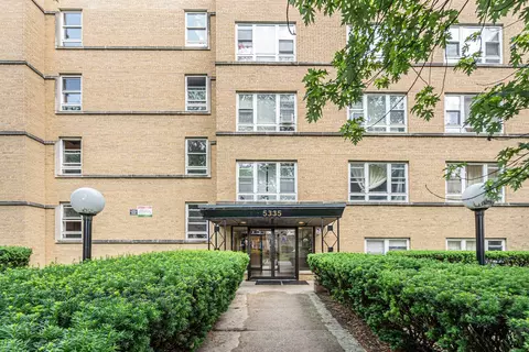 5335 N California Ave #103, Chicago, IL 60625