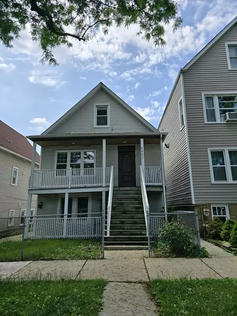 3447 W Melrose St, Chicago, IL 60618