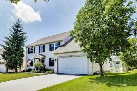 2301 Bluewater Dr, Wauconda, IL 60084