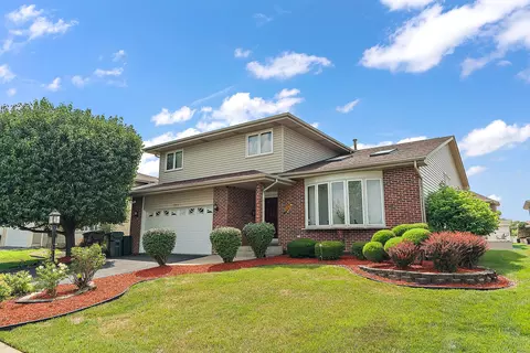 17936 Vista Dr, Country Club Hills, IL 60478