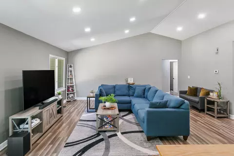 Other - 895 Fieldside Ln, Aurora, IL 60504 photo 2 of 3