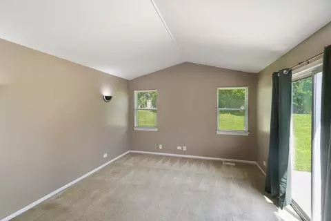 Living - 895 Fieldside Ln, Aurora, IL 60504 photo 1 of 1
