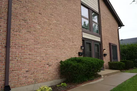 8234 Portsmouth Dr #D, Darien, IL 60561
