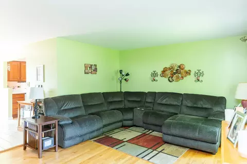 15455 Lawndale Ave, Markham, IL 60428 photo 2