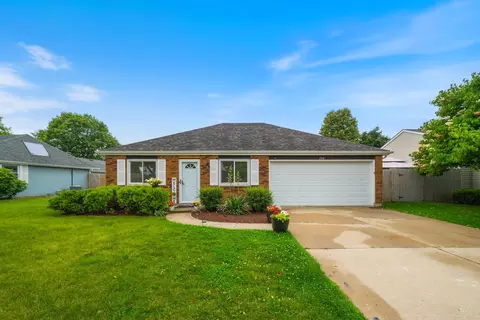 750 Shady Ln, Aurora, IL 60506