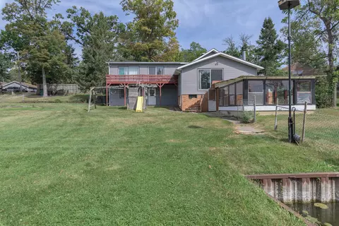 27517 W Ashland Ave, Spring Grove, IL 60081