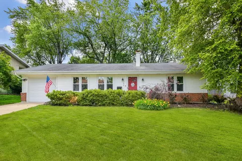 1475 Nottingham Ln, Hoffman Estates, IL 60169