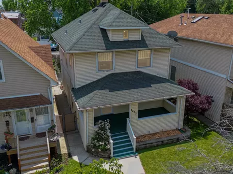 2423 Collins St, Blue Island, IL 60406
